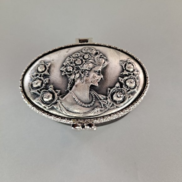 Art Nouveau Style Trinket Box with Hinged Lid - Picture 5 of 7